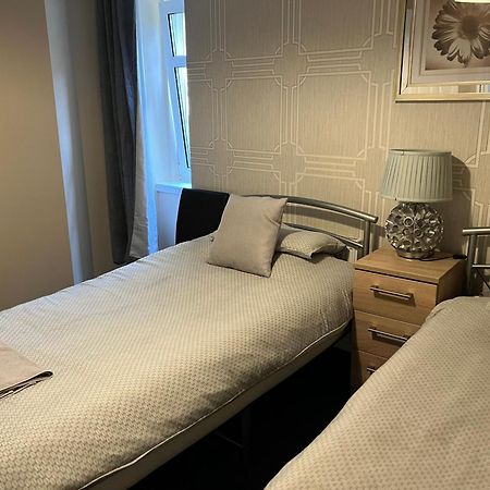 Budget Rooms Інвернесс Екстер'єр фото