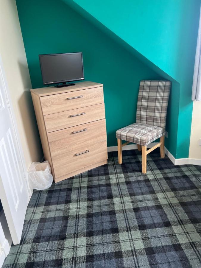 Budget Rooms Інвернесс Екстер'єр фото