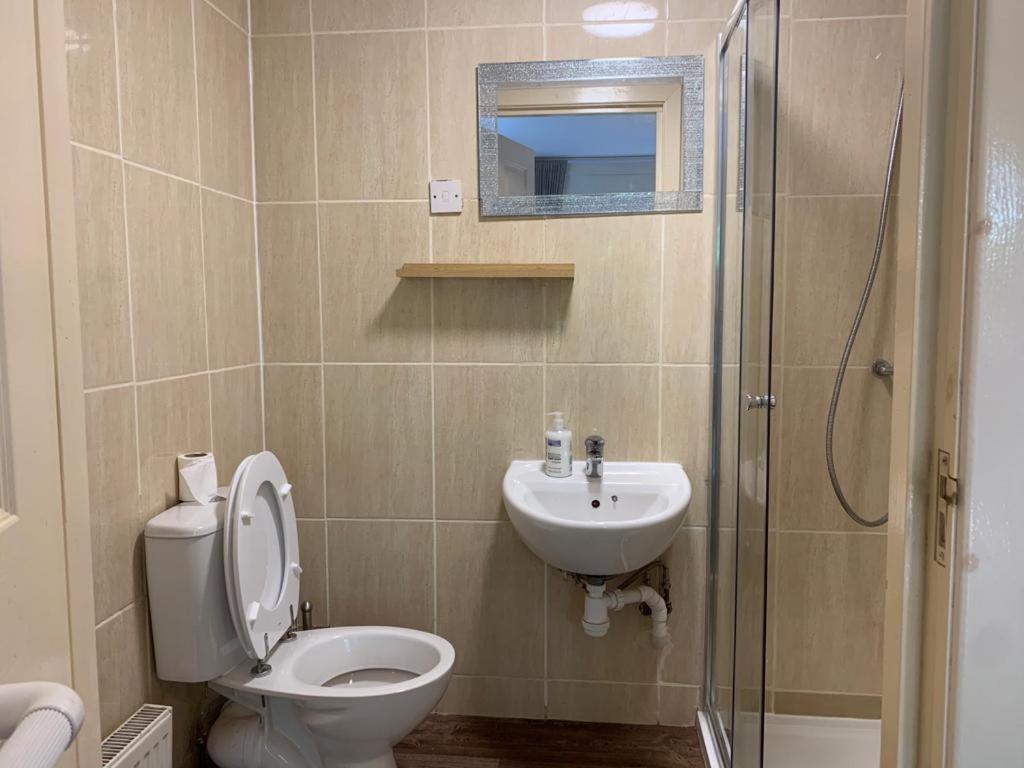 Budget Rooms Інвернесс Екстер'єр фото