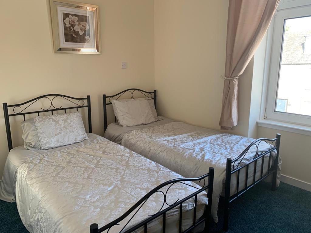 Budget Rooms Інвернесс Екстер'єр фото