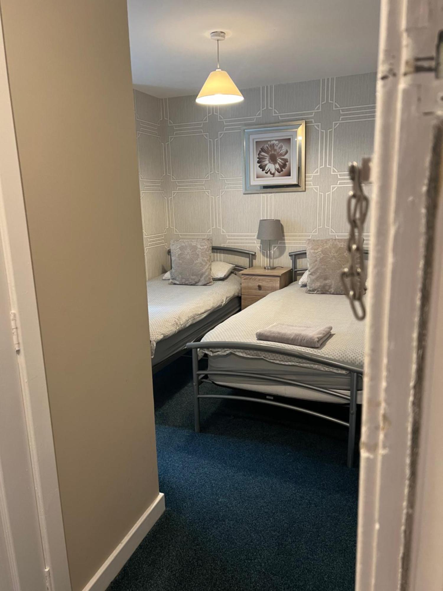 Budget Rooms Інвернесс Екстер'єр фото